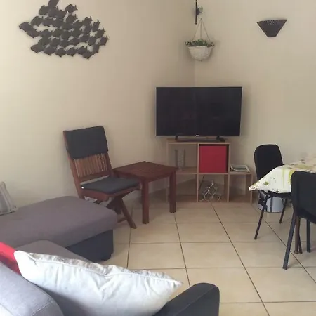 Maison T2 Plain Pied Mer Et Commodités à Pied Hébergement de vacances La Ciotat